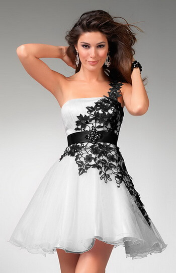 Showing Your Elegancy With White Formal Dresses